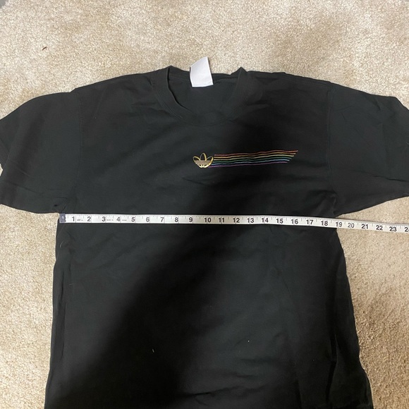 Adidas Short Sleeve Tshirt - Picture 8 of 8